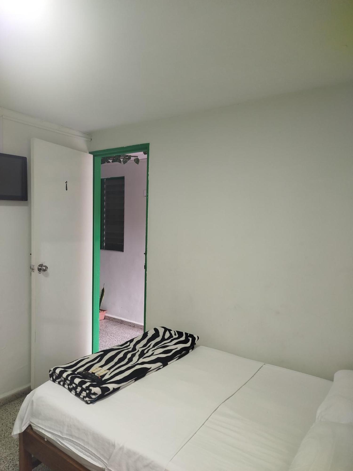 Hotel Casa Verde กัวตาเป ภายนอก รูปภาพ