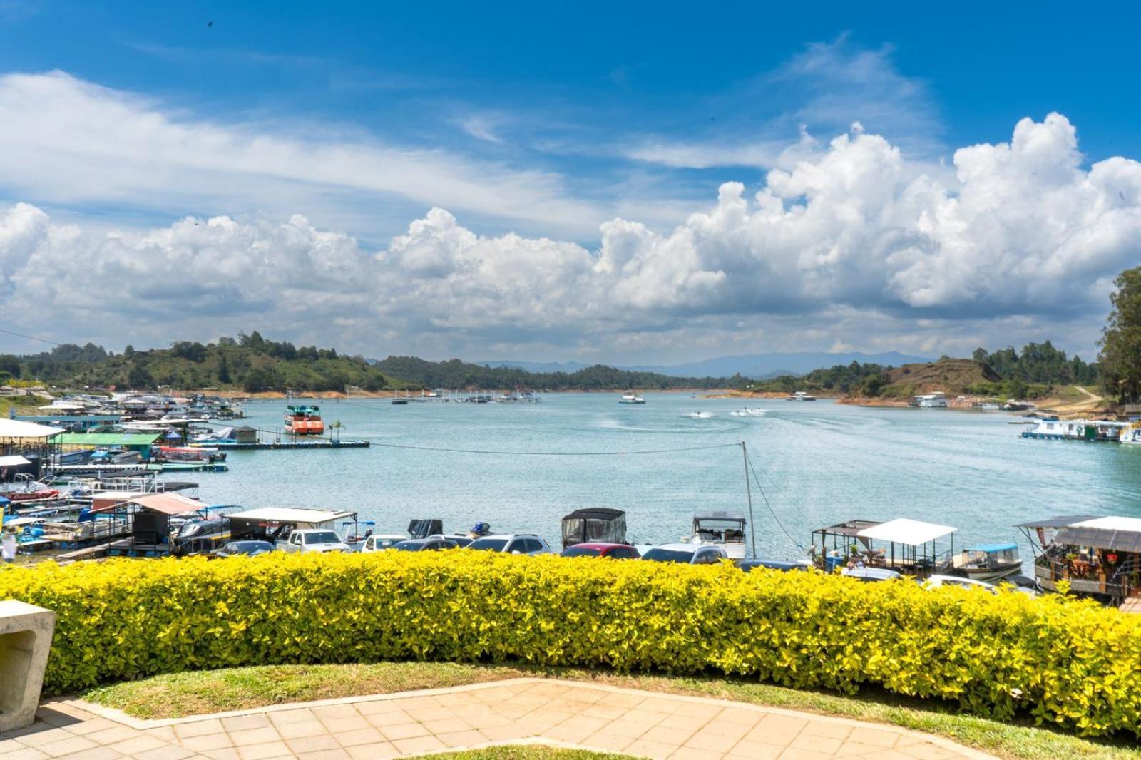 Hotel Casa Verde กัวตาเป ภายนอก รูปภาพ